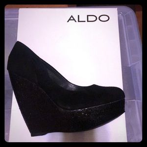 Aldo wedges